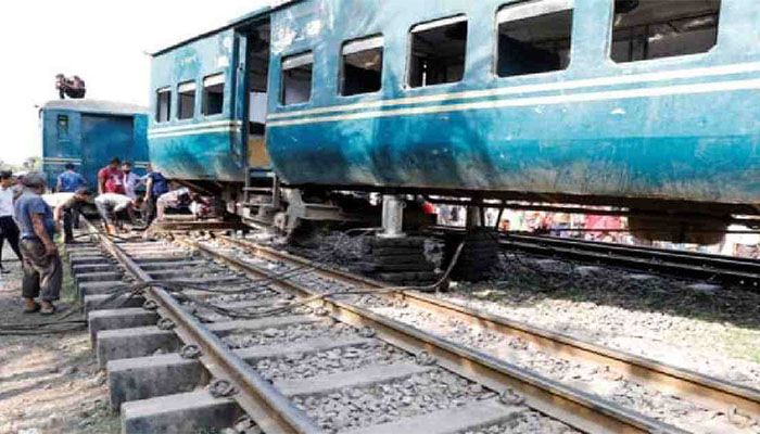 Derailment Snaps Dhaka-Mymensingh Rail Link
