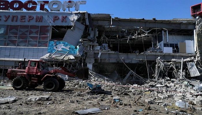 A view of a shopping mall damaged by a Russian missile strike, as Russia's attack on Ukraine continues, in Kharkiv, Ukraine June 8, 2022. REUTERS
