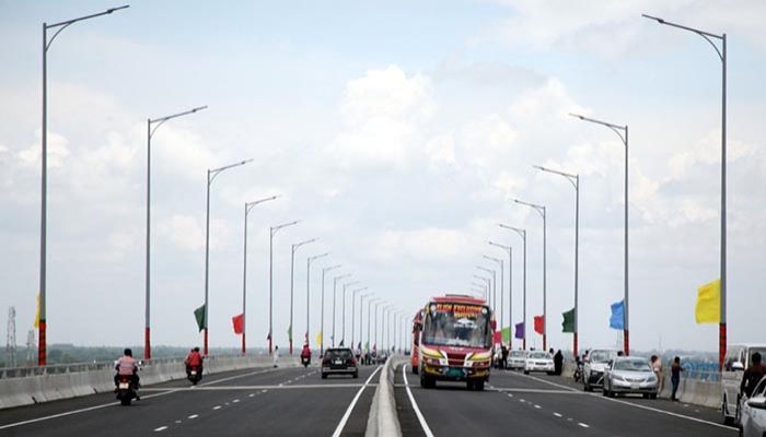 20,000 Vehicles cross Padma Bridge in 10Hrs  