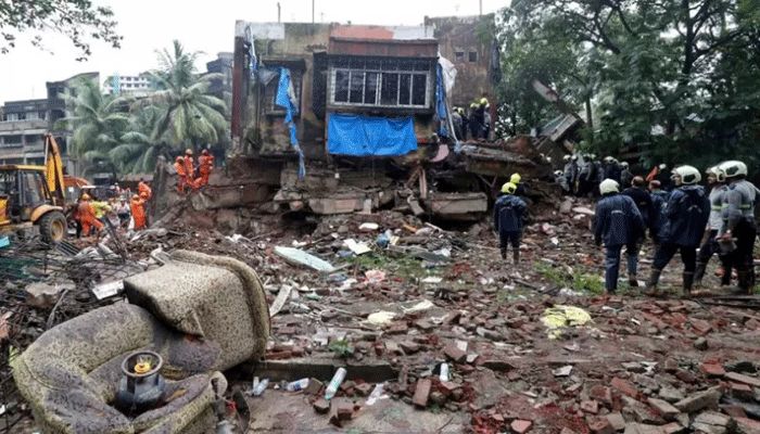 11 Killed As Residential Building Collapses in Mumbai