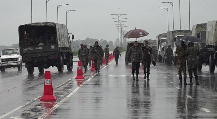 ﻿In Picture: Army Deployed in Sylhet to Tackle Flood Situation || Photo: Star Mail 