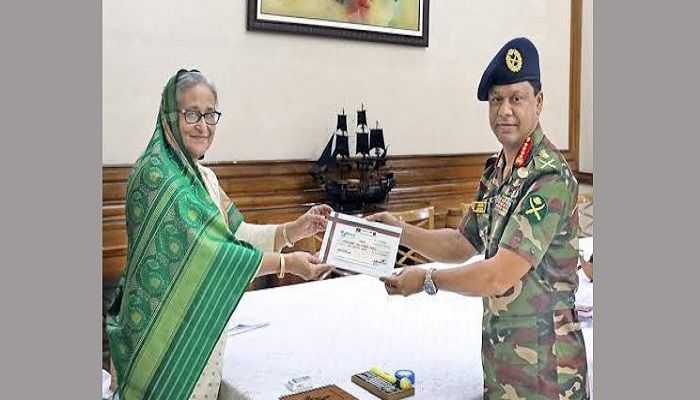 Army Chief Hands over Tk 10cr to PM for Flood Victims