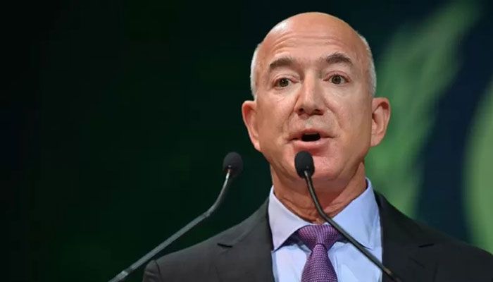 Bezos Slams Biden's Call For Gasoline Stations to Cut Prices      