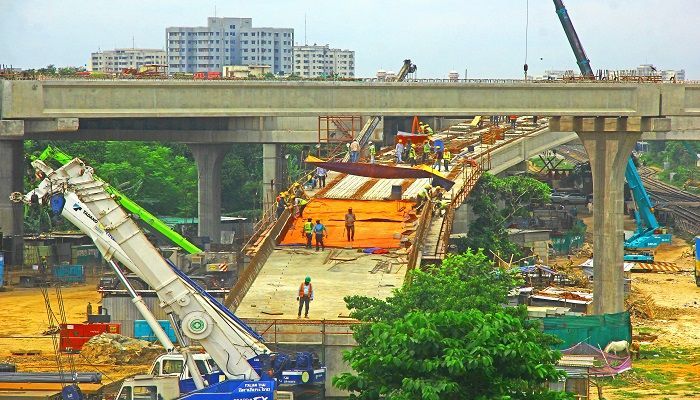 Bangladesh Bridge Authority is working to open the 12 km section from Shahjalal Airport to Tejgaon in December.