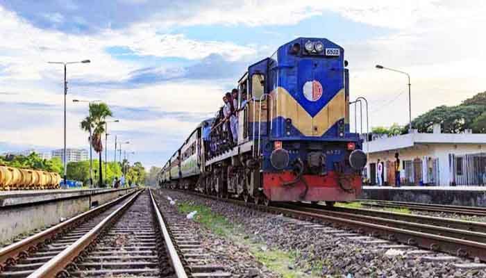 Man Dies after Being Hit by Train in Faridpur