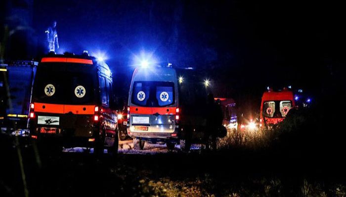Ambulances are seen at the crash site of an Antonov An-12 cargo plane owned by a Ukrainian company, near Kavala, Greece, July 16, 2022. || Photo: REUTERS
