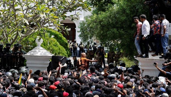 Sri Lankans Storm Prime Minister's Office, Demanding He Quit As Well    