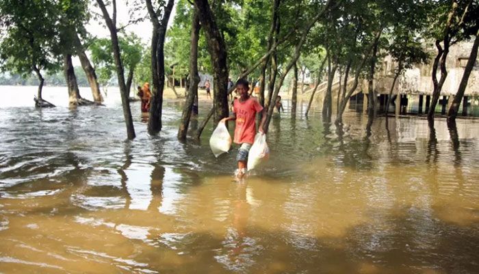 Flood Death Toll Stands at 118  