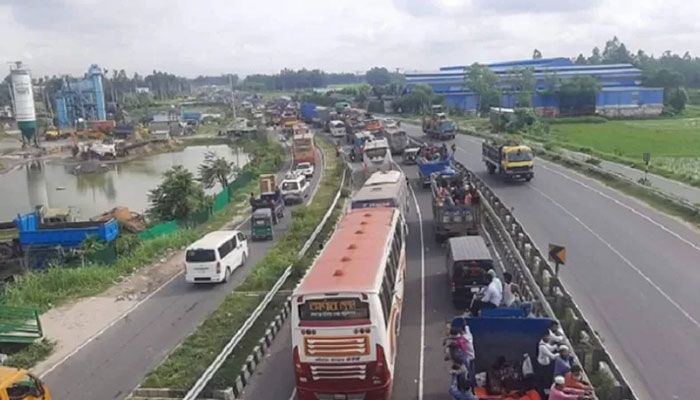 Eid Travellers Suffer due to 25km Tailback on Dhaka-Tangail Highway   