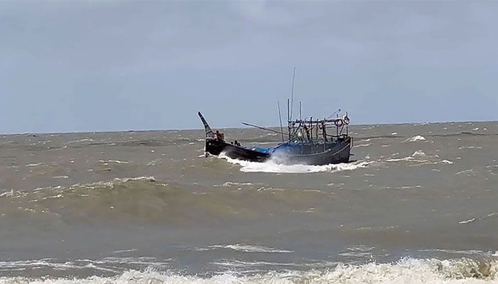 Fishing Trawler Capsize in Bay: Death Toll Rises to Seven