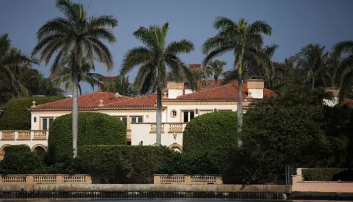 FBI Searches Trump's Florida Home      