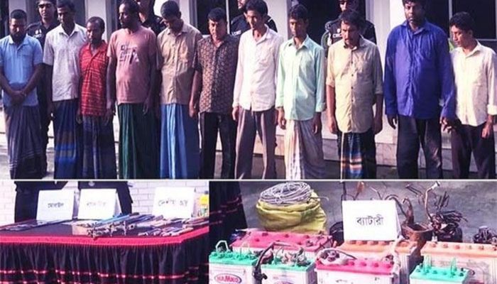 RAB-13 Arrests 11 Inter-District Robbers in Dinajpur