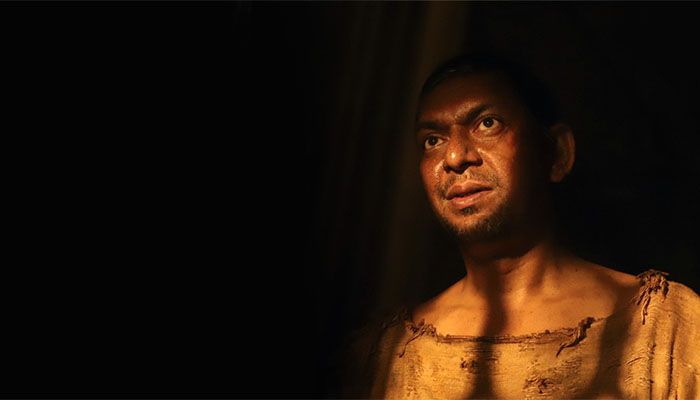 The reviewer praises Chanchal Chowdhury for his outstanding performance from "Taqdeer" to "Karagar" || Photo: Collected 