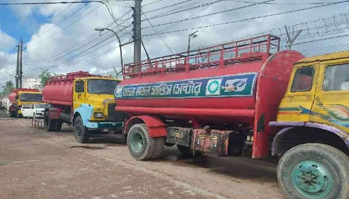 Khulna Fuel Traders, Tank-Lorry Owners Go On Strike  