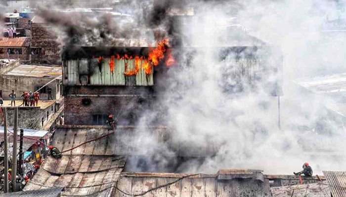Restaurant Owner Held Over Old Dhaka Fire      
