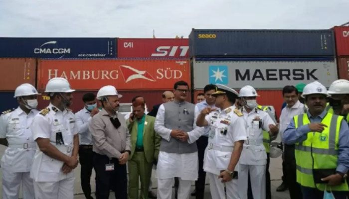 State Minister for Shipping Khalid Mahmud Chowdhury visiting the new mooring container terminal at Chittagong Port. || UNB Photo