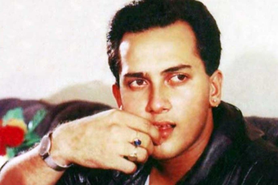 Apart from films, he also worked in a handful of TV plays with great success. Salman-acted dramas are ‘Deoal’, ‘Shob Pakhi Ghore Fire’, ‘Shaikote Sharosh’, ‘Pathor Shomoi’ ‘Iti Kotha’, ‘Noyon’ and ‘Swapner Prithibi’.