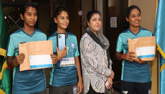 BFF Compensates for Missing Money of Women Footballers