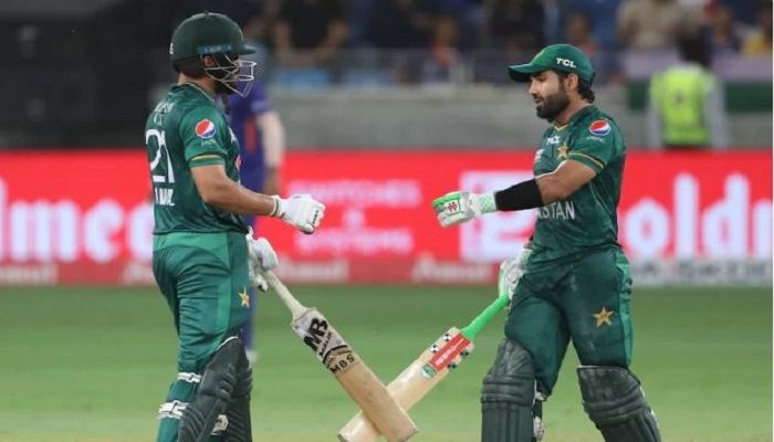 Pakistan Hold Nerves to Beat India By 5 Wickets In Thriller