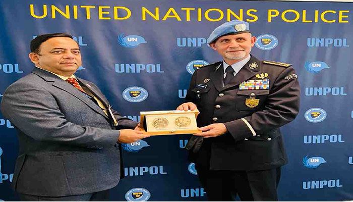 IGP Benazir Holds 'Productive' Talks with UN Police Advisor