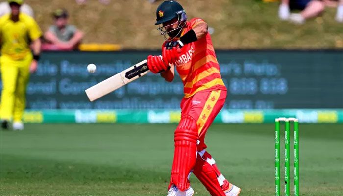 Zimbabwe's batsman Sikandar Raza pulls a ball and is caught during the third one-day international (ODI) cricket match between Australia and Zimbabwe at the Riverway Stadium in Townsville on September 3, 2022 || AFP Photo