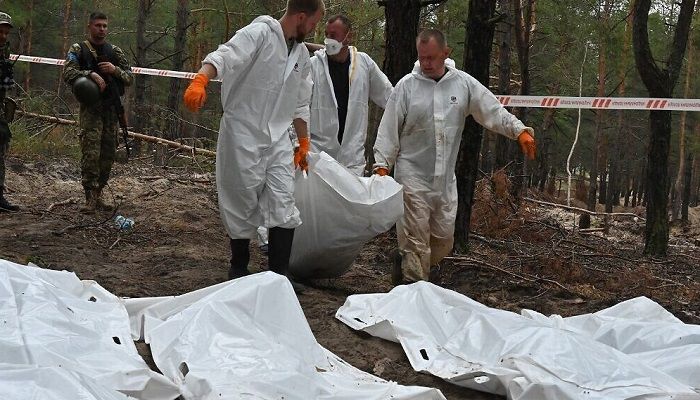 EU Calls for War Crime Tribunal over Mass Graves in Ukraine