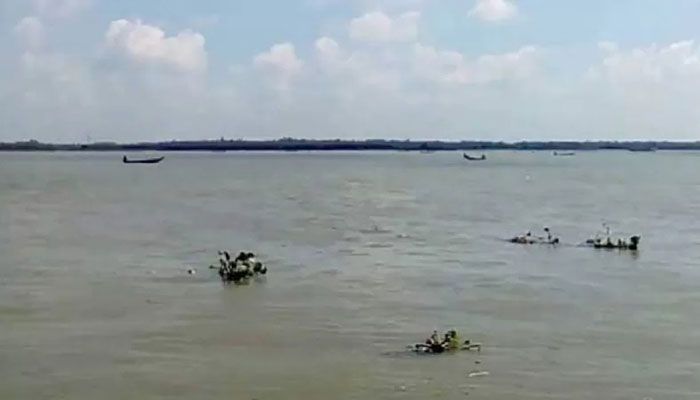 Karnaphuli Trawler Capsize: Death Toll Rises to 5  