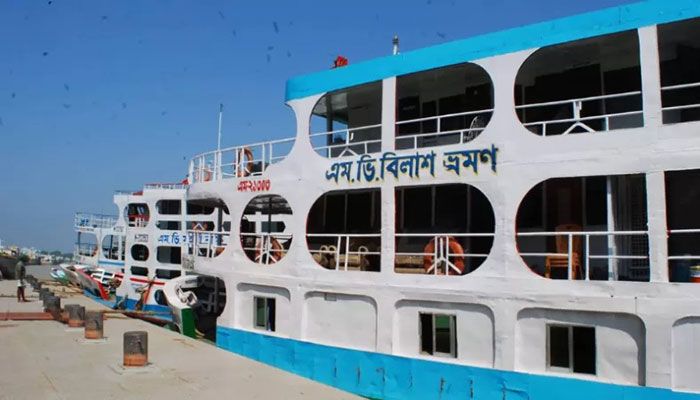 Khulna Strike: Commuters Suffer As Bus, Launch Services Suspended