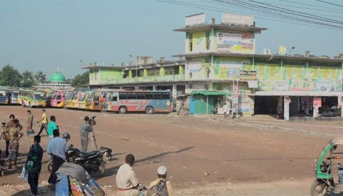 Commuters Hit As 2-Day Bus Strike Begins in Khulna  