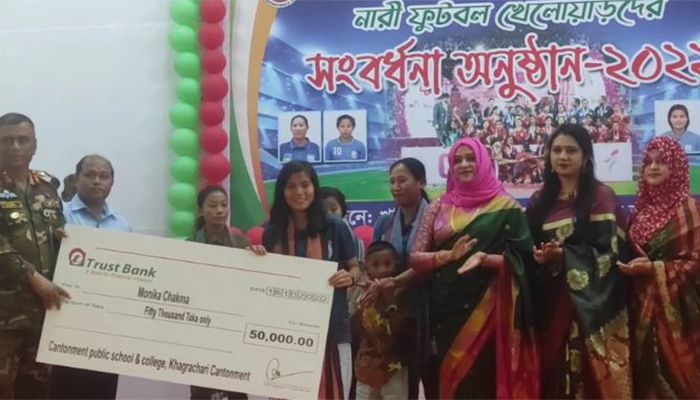 5 SAFF Champion Girls Receive Grand Reception in Khagrachari