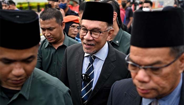Malaysian Opposition Leader Anwar Named As PM