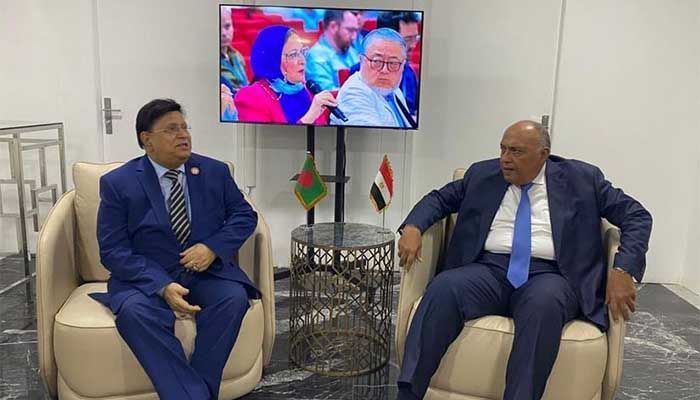 Foreign Minister Dr. A K Abdul Momen was with Egyptian Foreign Minister and COP27 President Sameh Shoukry || Photo: Collected 