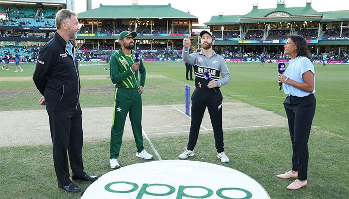 New Zealand Opt to Bat First against Pakistan in 1st Semifinal 