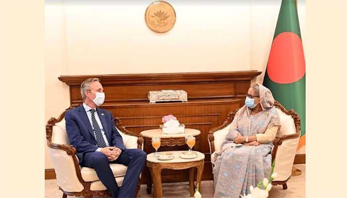 ﻿World Bank's South Asian Region Vice-President Martin Raiser was paying a courtesy call on Prime Minister Sheikh Hasina at Prime Minister's Office (PMO) || Photo: Collected 