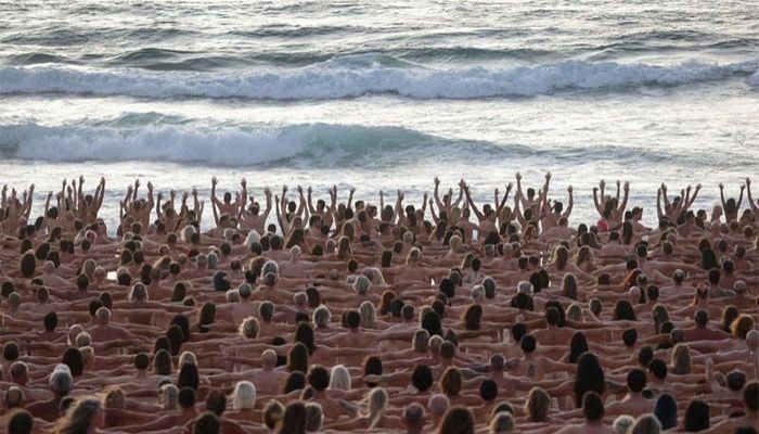 Thousands Strip for Art on Sydney's Bondi Beach 