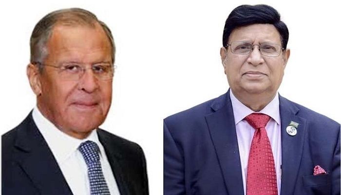 Russian foreign minister Sergei Lavrov and Bangladeshi his counterpart Dr AK Abdul Momen || Photo: Collected