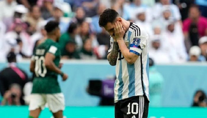 Argentina’s Lionel Messi reacts disappointed during the World Cup group C soccer match between Argentina and Saudi Arabia at the Lusail Stadium in Lusail, Qatar, Tuesday, Nov. 22, 2022 || Photo: AP 