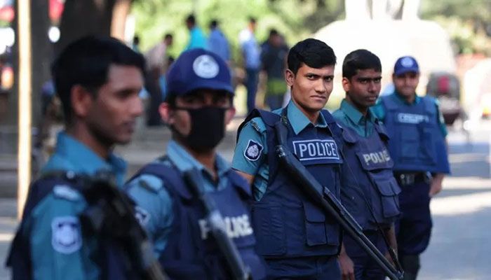 Police Raid Hotels in Banani, Motijheel 