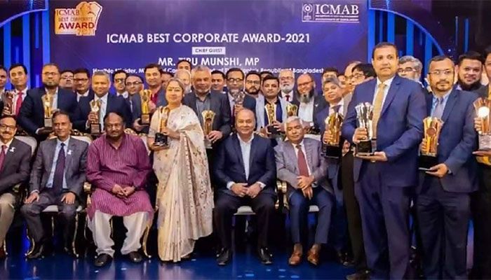 Islami Bank Scoops Up ICMAB Best Corporate Award 