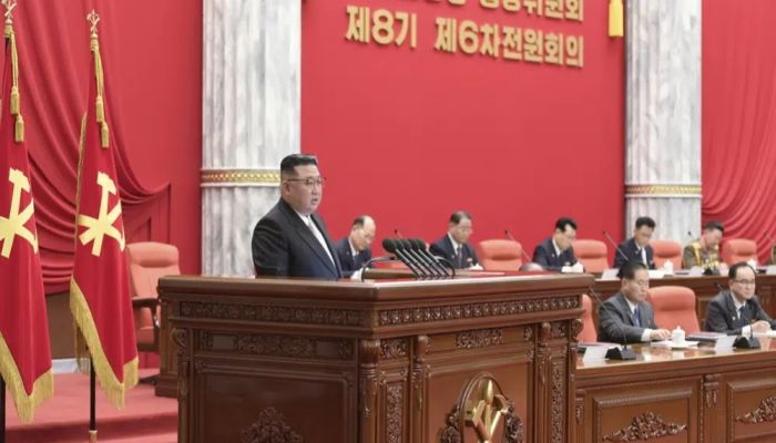 Kim Claims N. Korean Successes, Wants to Overcome Challenges