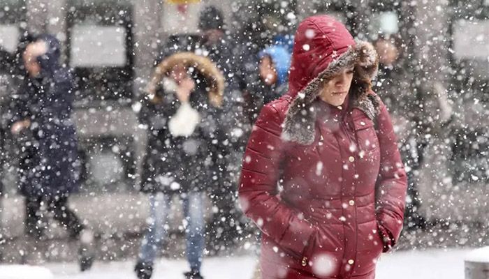 Arctic Storm Brings Holiday Travel Chaos to US