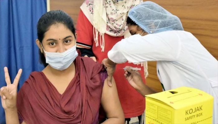 People to Get 4th Covid-19 Vaccine: Health Min 
