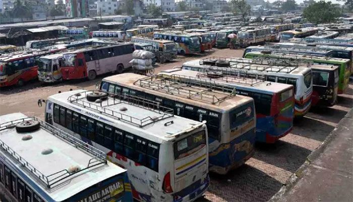 Buses are staying off in Sylhet ||  UNB Photo 