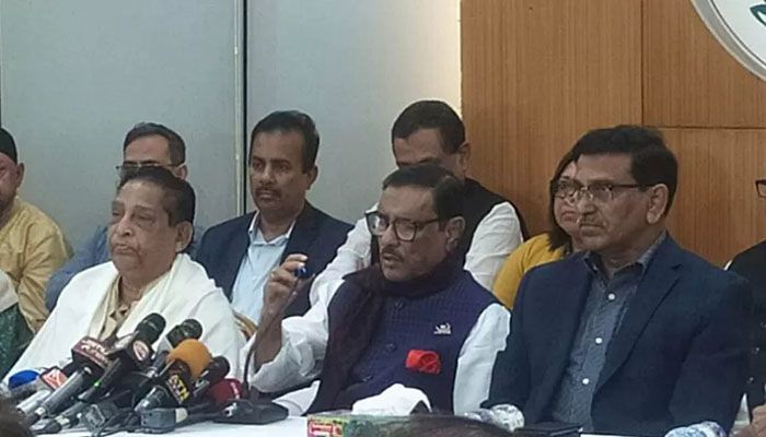Awami League General Secretary and the Road Transport and Bridges Minister speaks at a joint meeting at the AL's central office at Bangabandhu Avenue on Friday || BSS Photo
