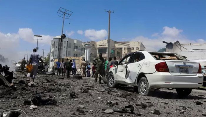 9 Killed in Central Somalia Car Bombings  