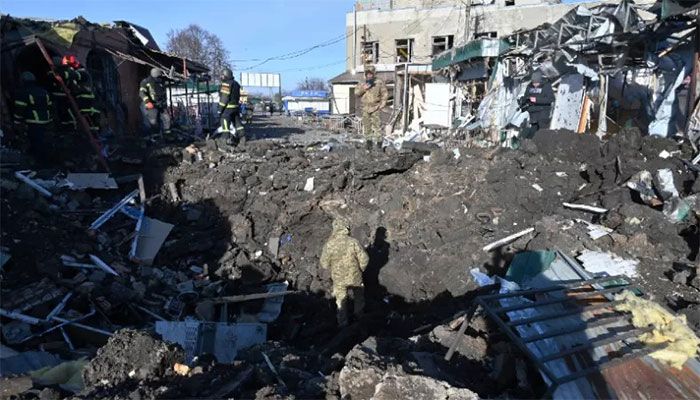 Ukraine Resisting Tougher Assaults in Soledar: Zelensky  