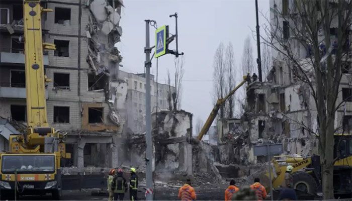 45 Dead, 20 Missing As Ukraine Ends Tower Block Search    