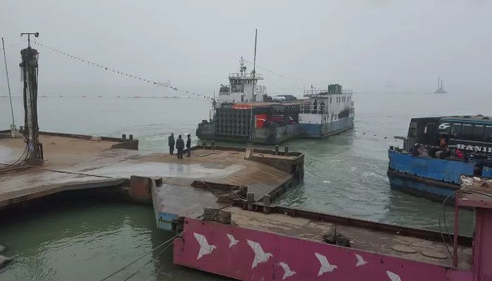 Dense Fog Disrupts Ferry Services in Padma  