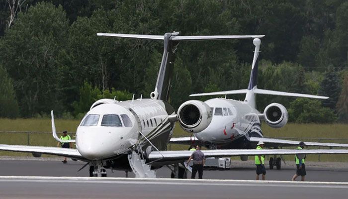 A private jet on the tarmac at Friedman Memorial Airport in July 2022 in Sun Valley, Idaho, US || Photo by Kevin Dietsch/Getty Images
