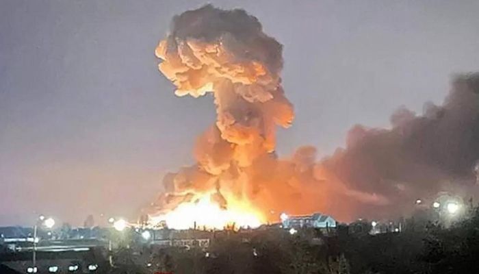 On the morning of February 24, 2022, citizens in many Ukraine areas, including Kiev, woke up to the sound of such an explosion. Because Russia launched an attack on Ukraine that day, which is the largest attack on one country after World War II. Immediately after the attack, military law was issued in Ukraine.
